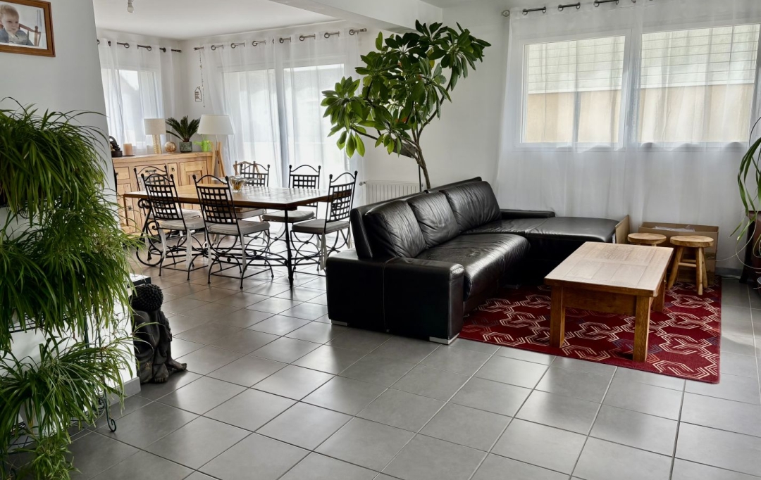 Agence Coté Immo : House | PERROS-GUIREC (22700) | 112 m2 | 1 180 € 